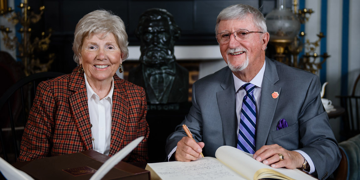 Clemson Legacy Society members signing the Clemson Legacy Society Registry.